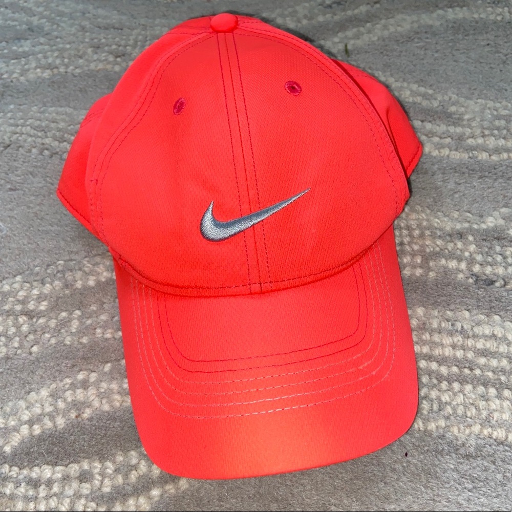 Neon nike women’s hat